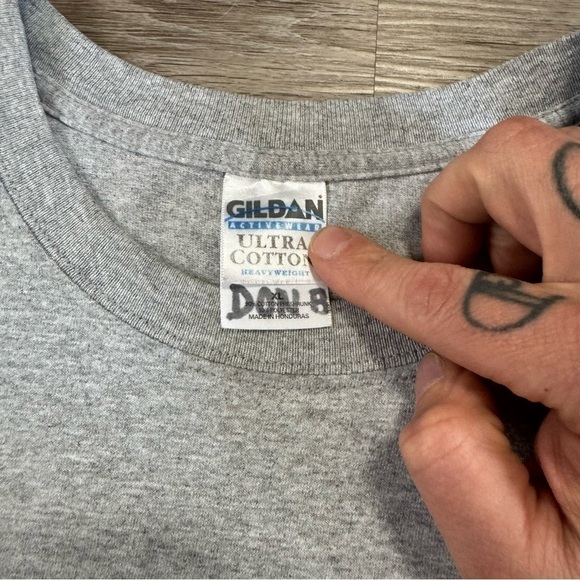 Vintage Mountain Dew gray t shirt
00s Gildan ultra men’s XL
Measures 24x29 - Picture 5 of 5